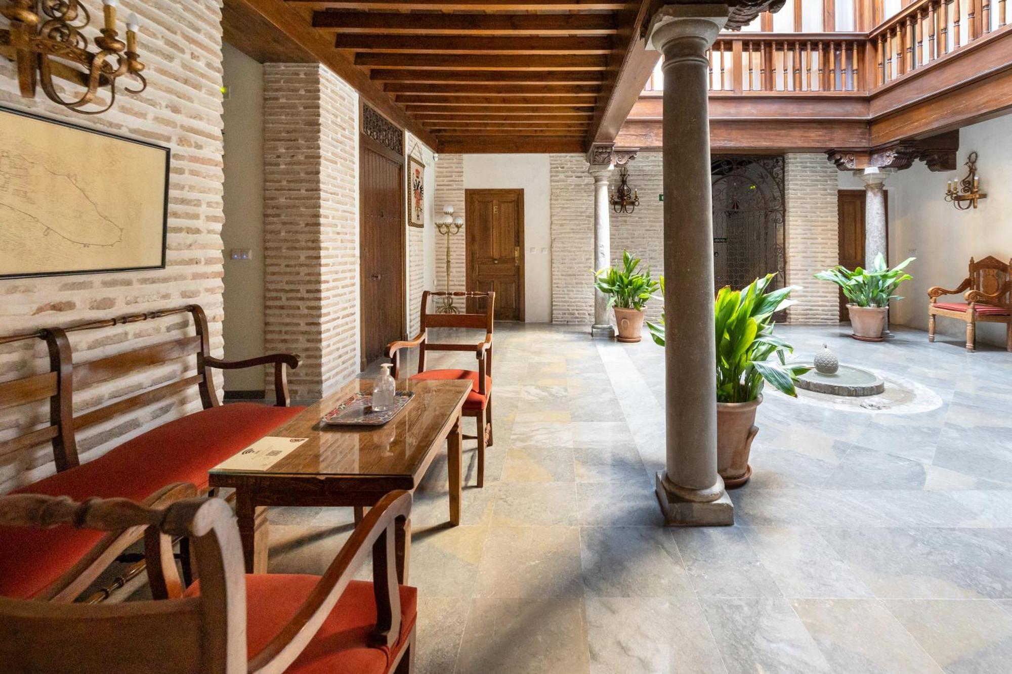Apartamentos En Pleno Centro, Aljibe Rodrigo Del Campo 1A Granada Buitenkant foto