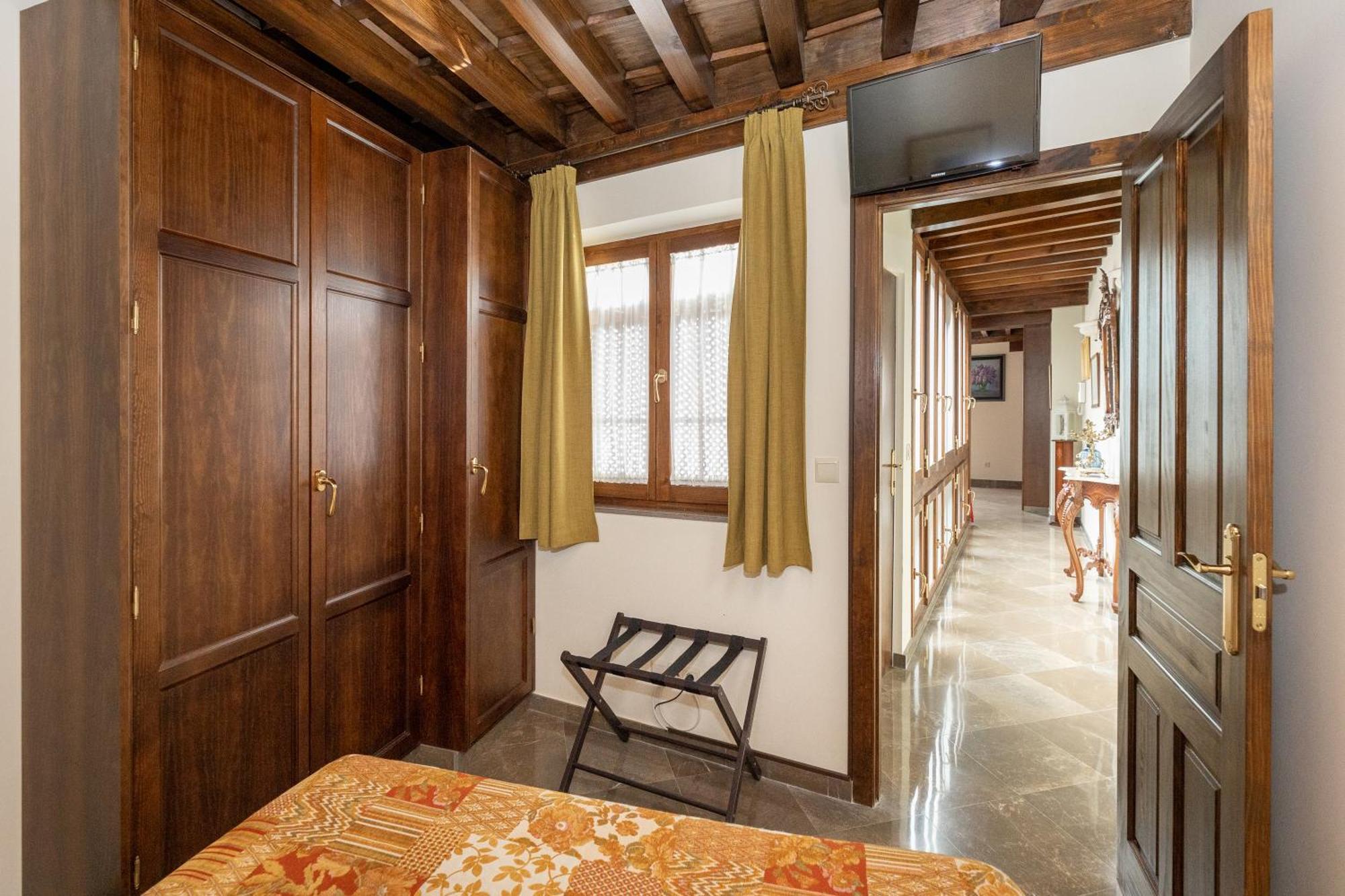 Apartamentos En Pleno Centro, Aljibe Rodrigo Del Campo 1A Granada Buitenkant foto