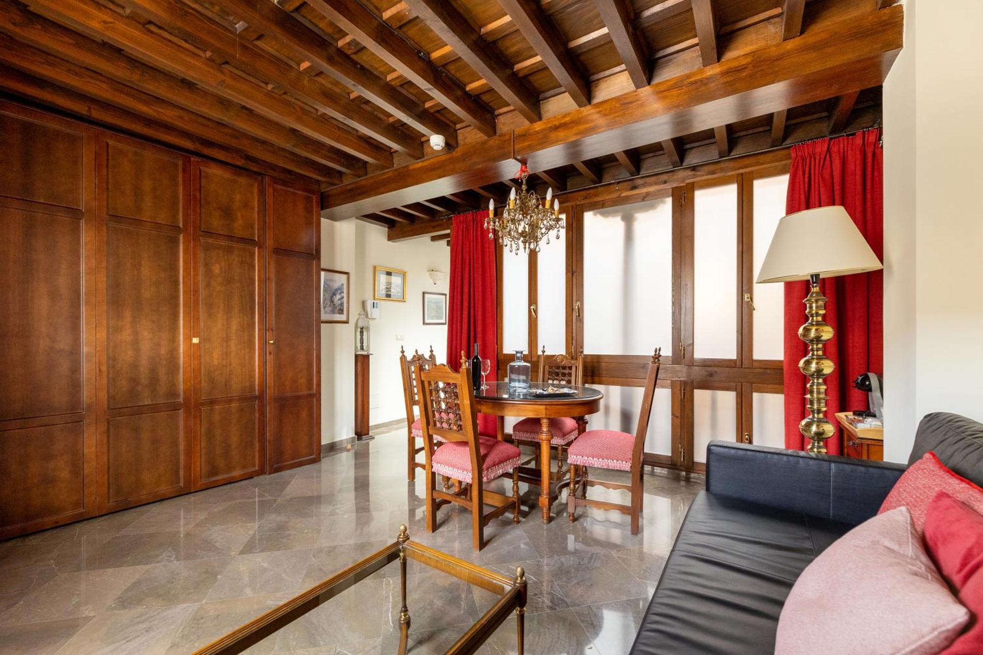 Apartamentos En Pleno Centro, Aljibe Rodrigo Del Campo 1A Granada Buitenkant foto